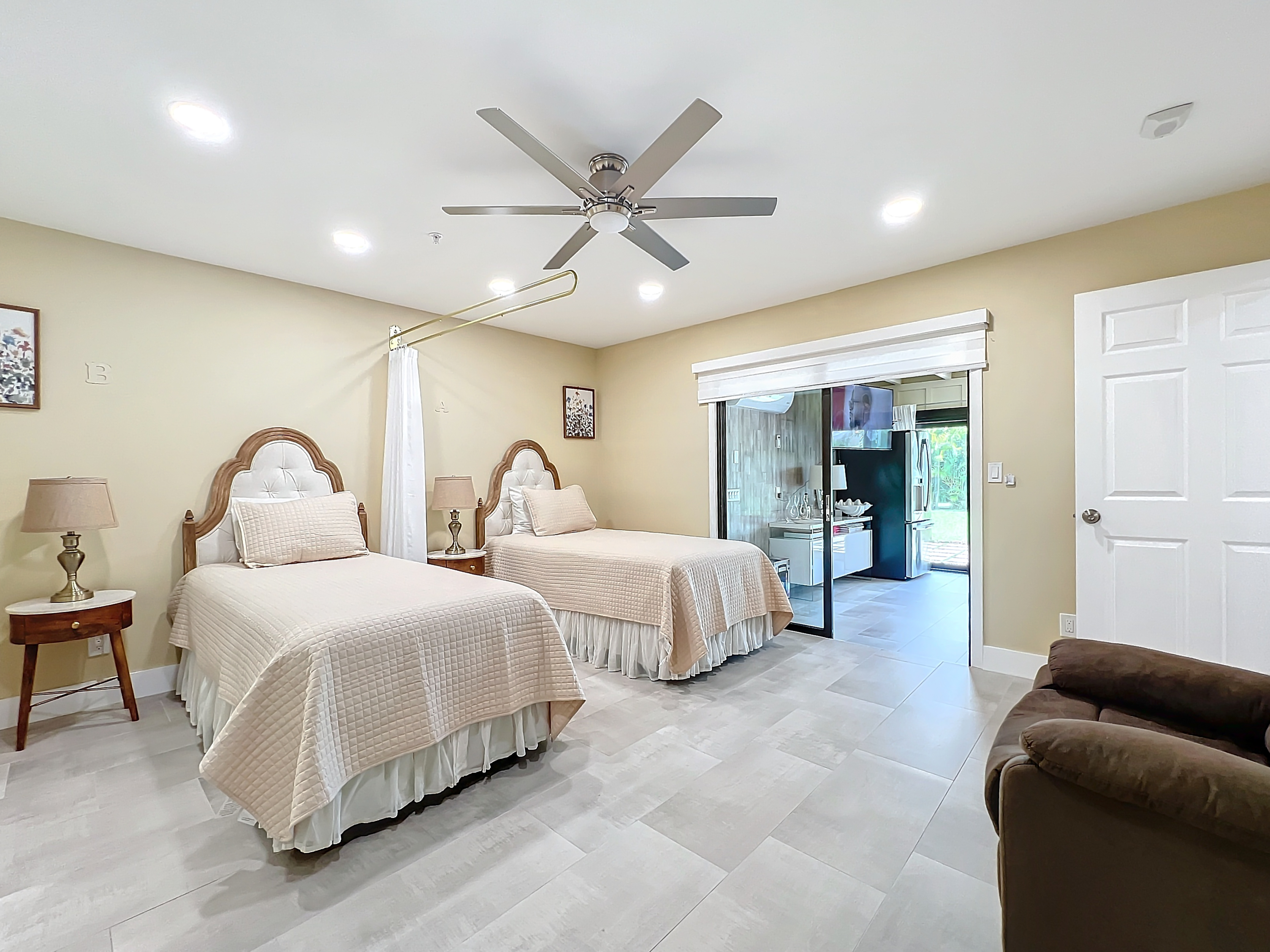 Senior living home environment in West Palm Beach